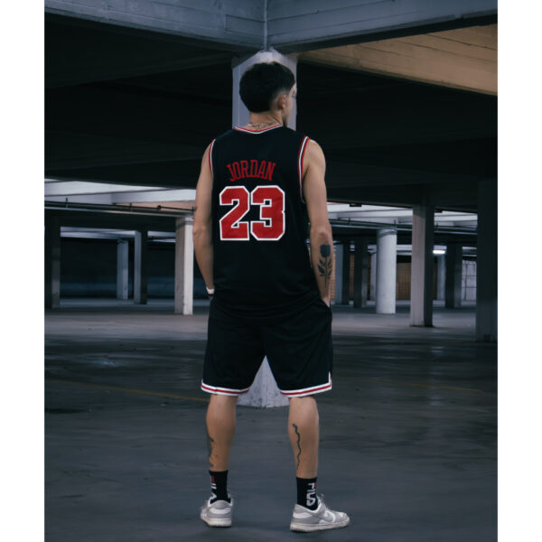 Camiseta Chicago Bulls Negra // Nº23 Jordan