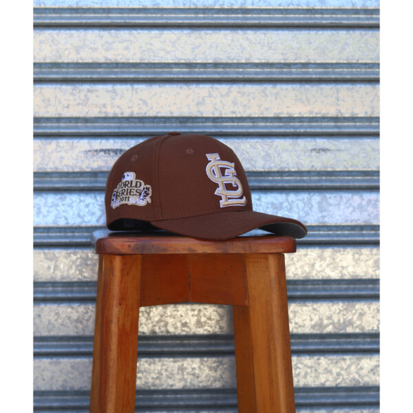 Cap-LST-1 Cap LST // 2011 Series