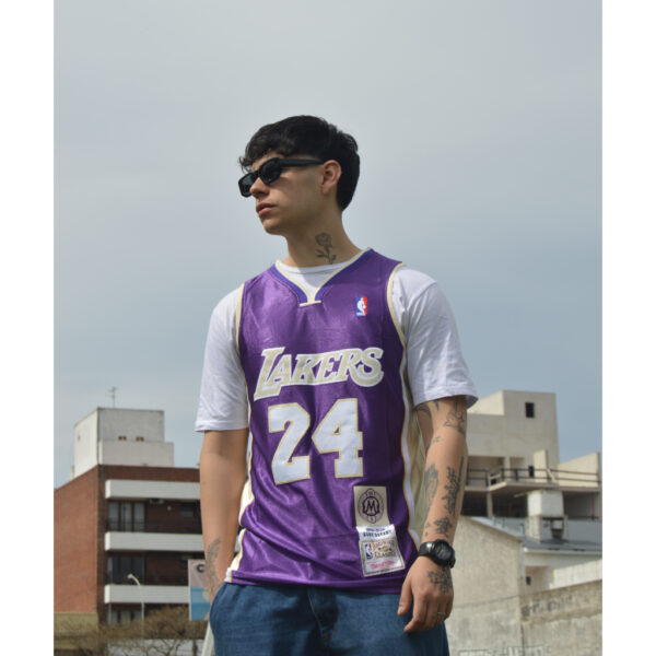 Camiseta Lakers Memorial // Nº24 Bryant