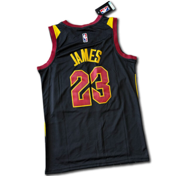 Camiseta Cleveland Cavaliers // Nº23 James