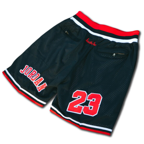 Short Bulls Negro 23